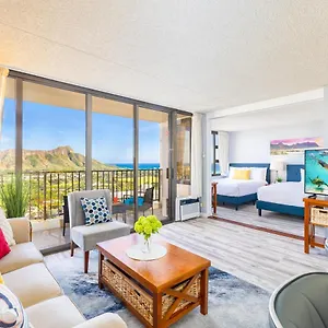 Ocean & Diamond Head Views - Near - Parking! Apartment